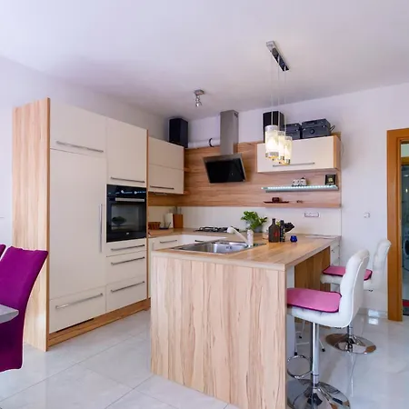 Magic Apartman *